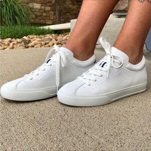 Women’s ROTHY’S “The lace Up Sneaker” In Off White Size 7